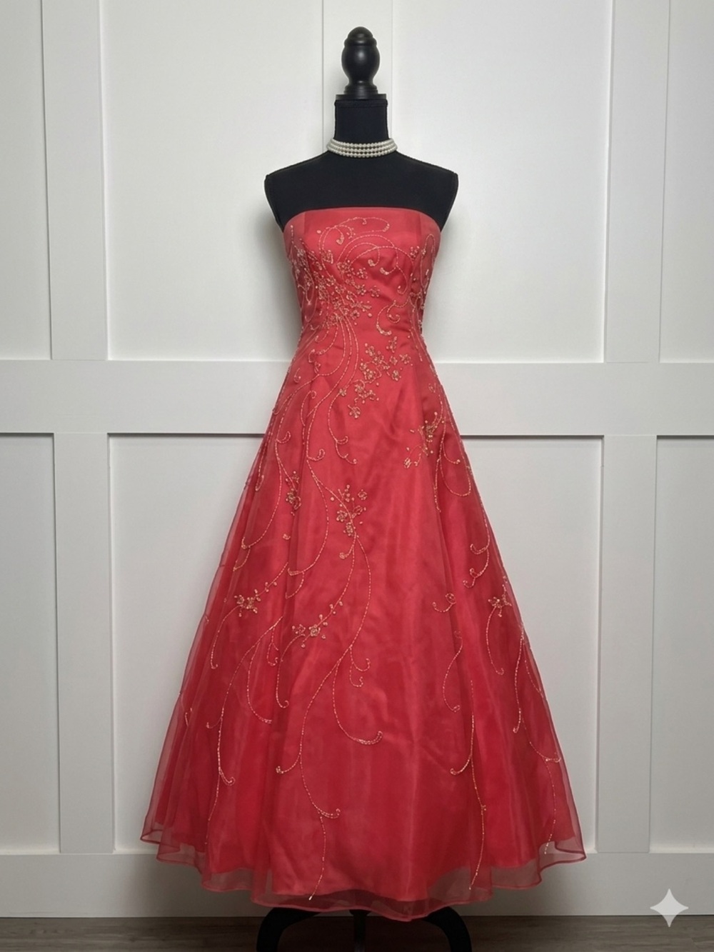 Vintage Y2K Zum Zum by Niki Livas Red Beaded Strapless Prom Dress Gown size s/m